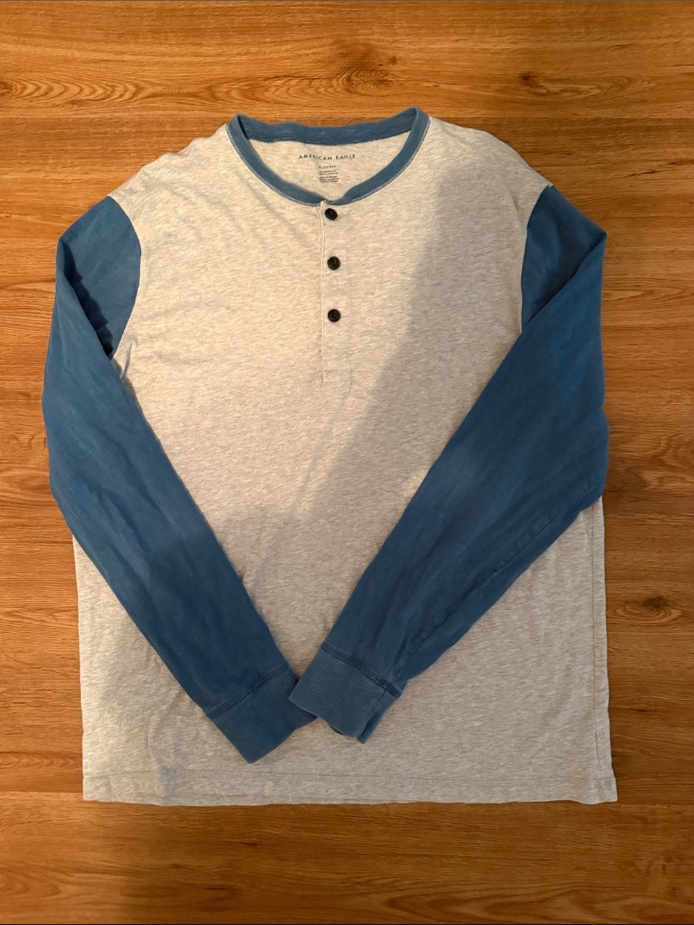 American Eagle Outfitters Gray Body with Blue Raglan Sleeve Henley